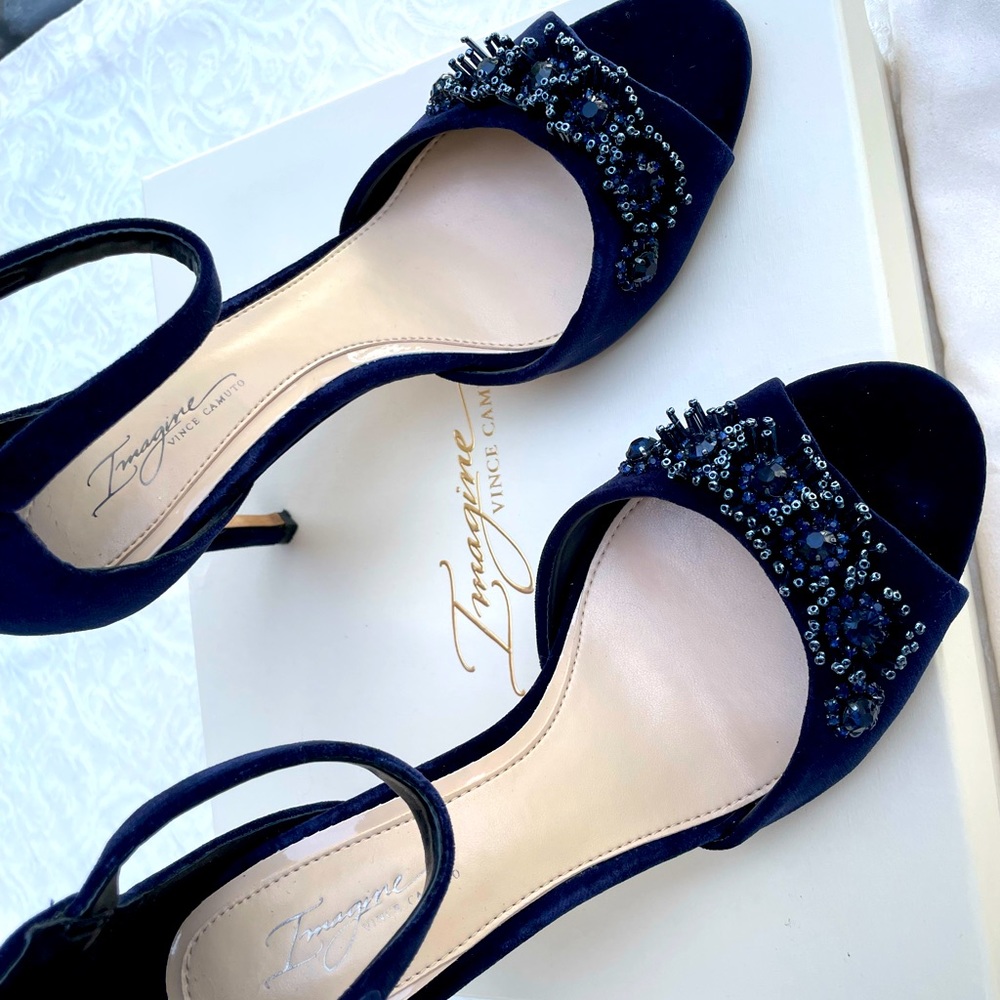 Vince Camuto “Imagine”